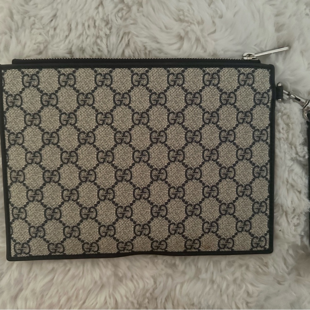 Gucci pouch - Picture 4 of 4